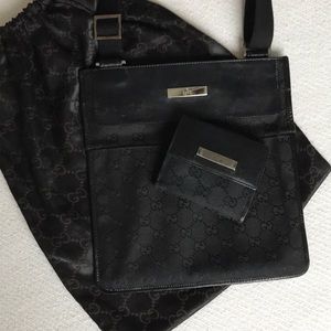 Gucci Monogram Flat Messenger Bag w. Wallet